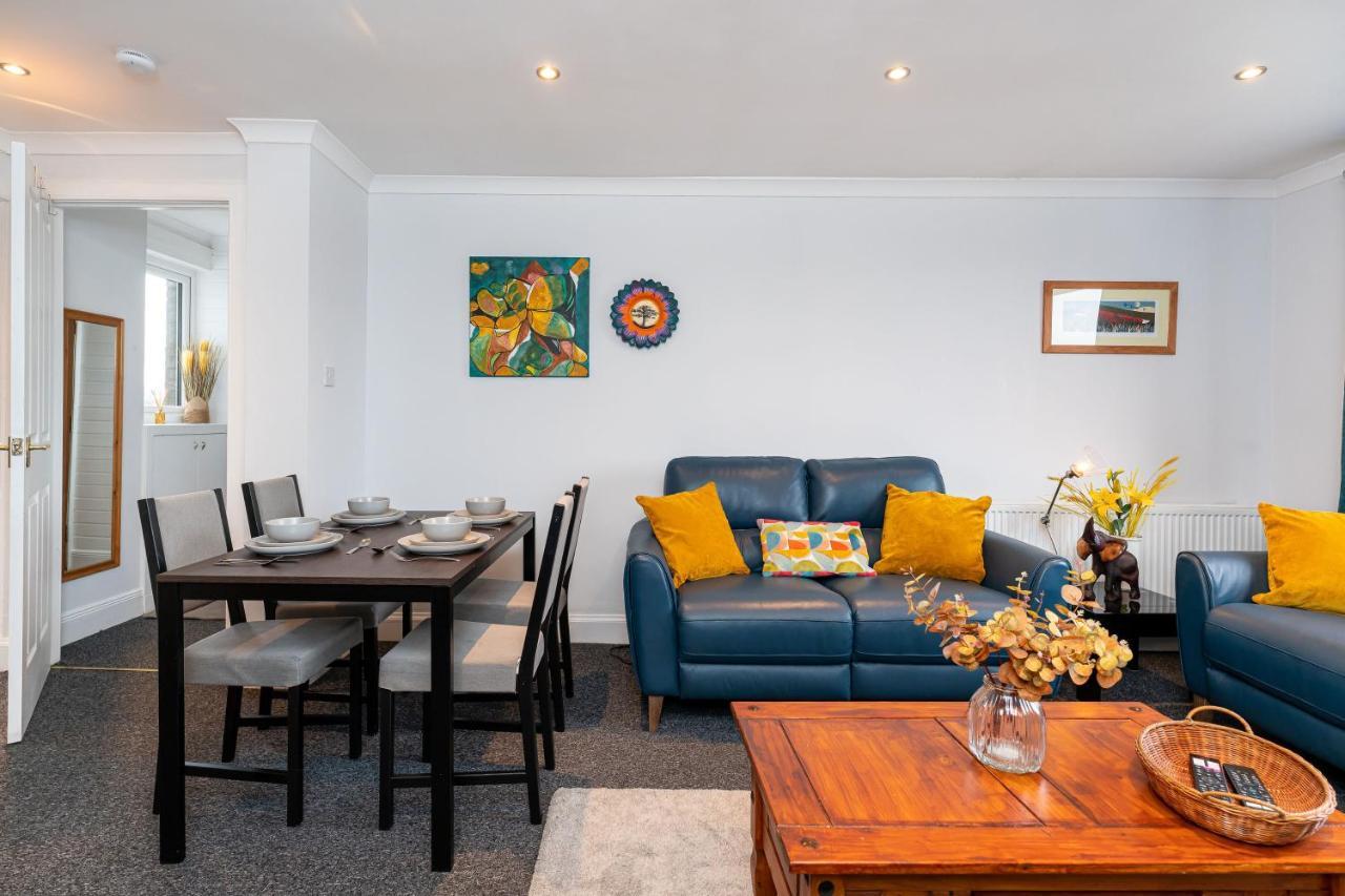 Lovely 3-Bedroom Flat With Free Parking Bridge of Allan Exterior photo